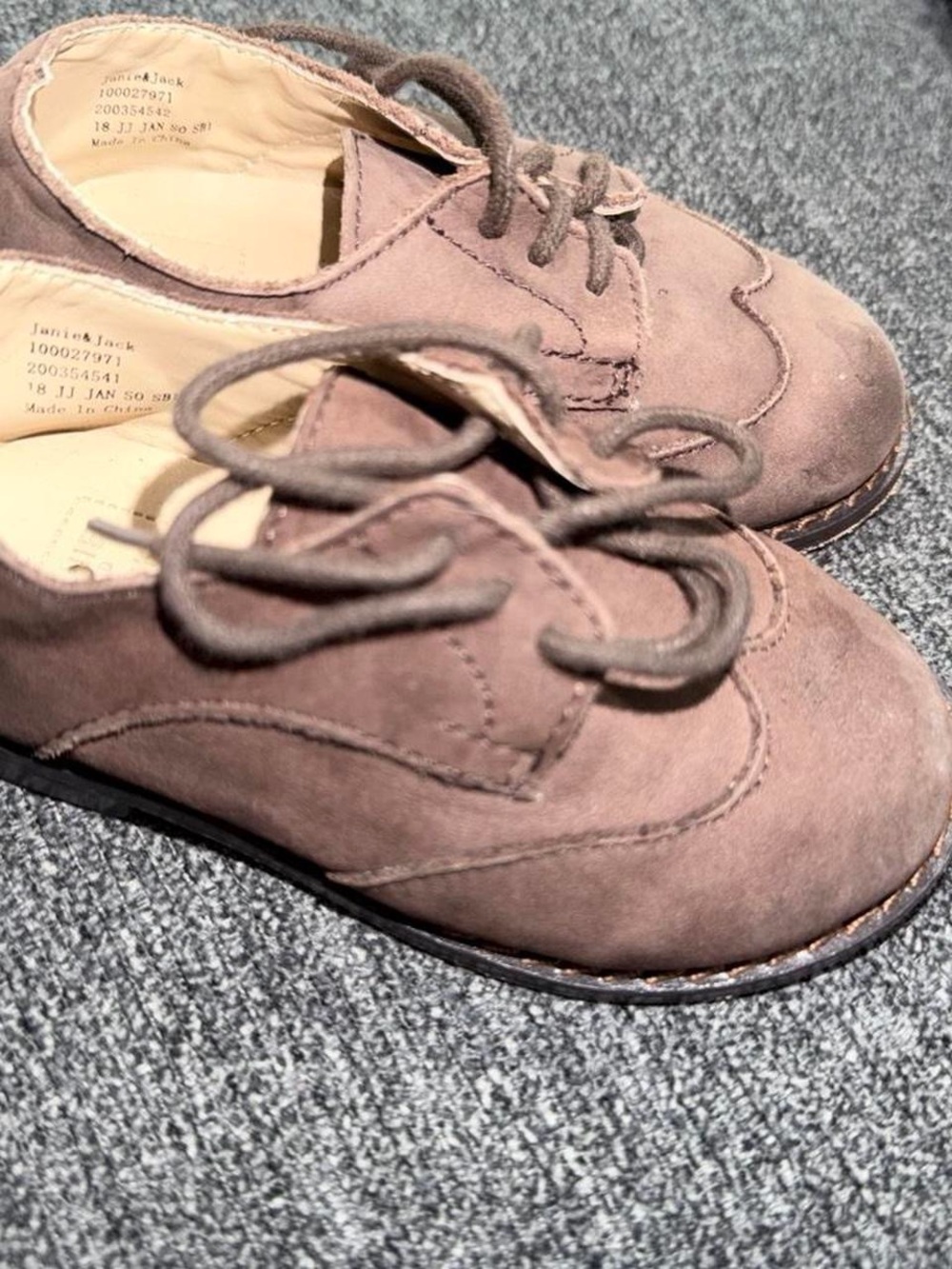 4c Taupe Suede Lace-Up Oxford Shoes